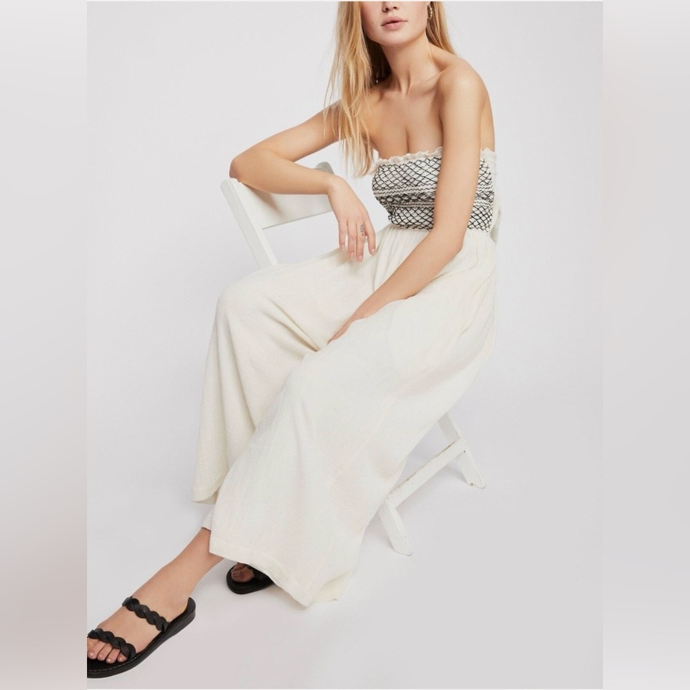 FREE PEOPLE Smocked Strapless Jumpsuit – Cream – XS (discounted for flaw)